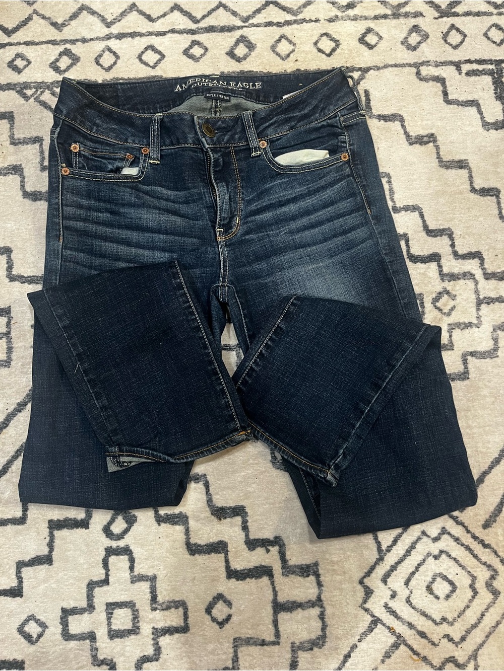 American Eagle Outfitters Straight Leg Jeans in Dark Blue Wash